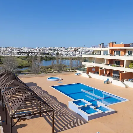 Laguna Vista , Four Bedroom Luxury Penthouse Apartment *