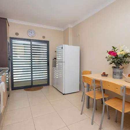 Laguna Vista , Four Bedroom Luxury Penthouse * 拉哥斯