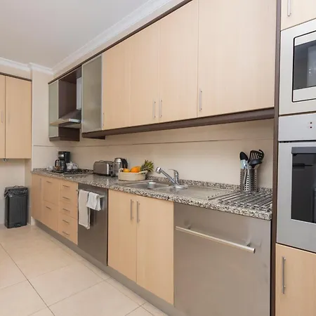 Laguna Vista , Four Bedroom Luxury Penthouse * Lagos