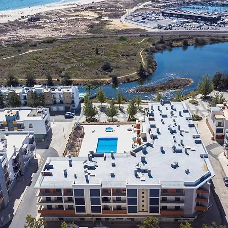 Laguna Vista , Four Bedroom Luxury Penthouse *